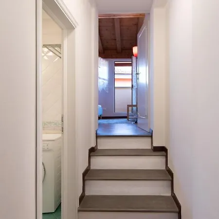 Διαμέρισμα Housmart Tovaglie 9 Int. 6 *